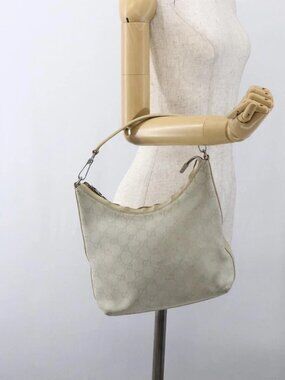 GUCCI GG Canvas Guccissima Bag Suede Light Beige Silver 000 0602 Auth fm5161